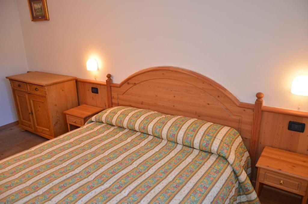 Aparthotel Casa Tomaselli à Pellizzano Chambre photo