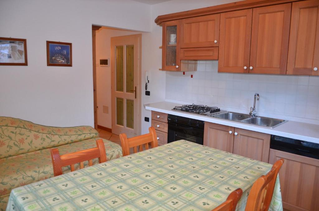 Aparthotel Casa Tomaselli à Pellizzano Extérieur photo