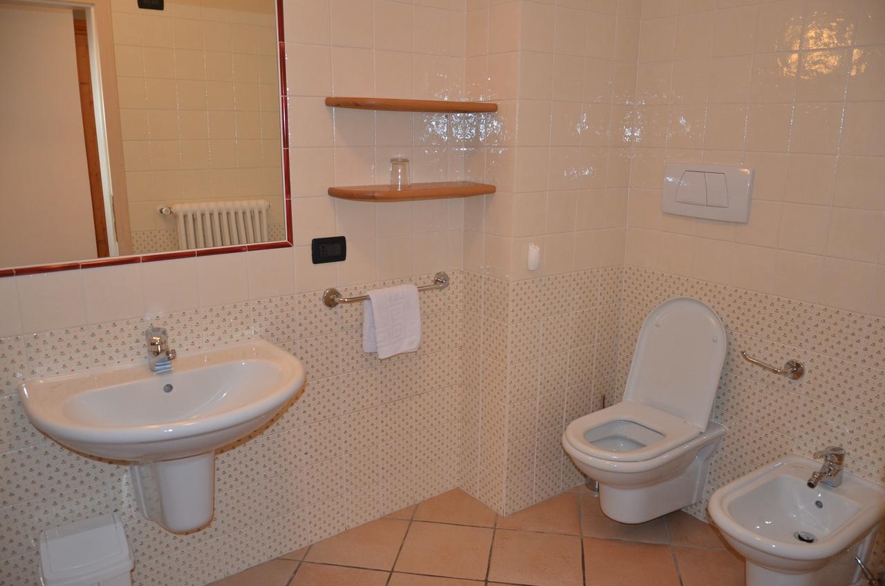 Aparthotel Casa Tomaselli à Pellizzano Extérieur photo